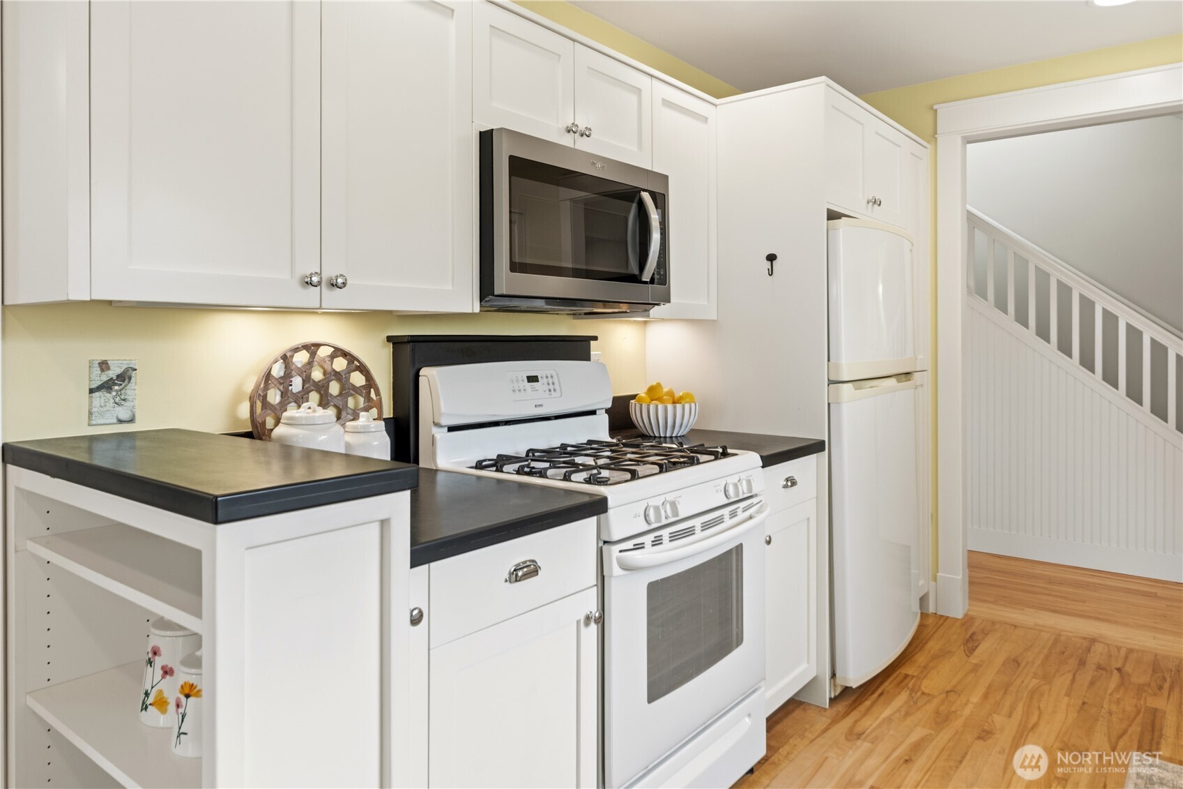 762 29th Street Property Photo 8