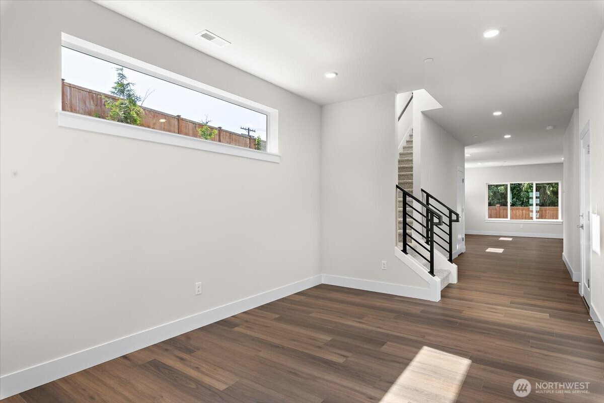 17919 Sunset Road Property Photo 4
