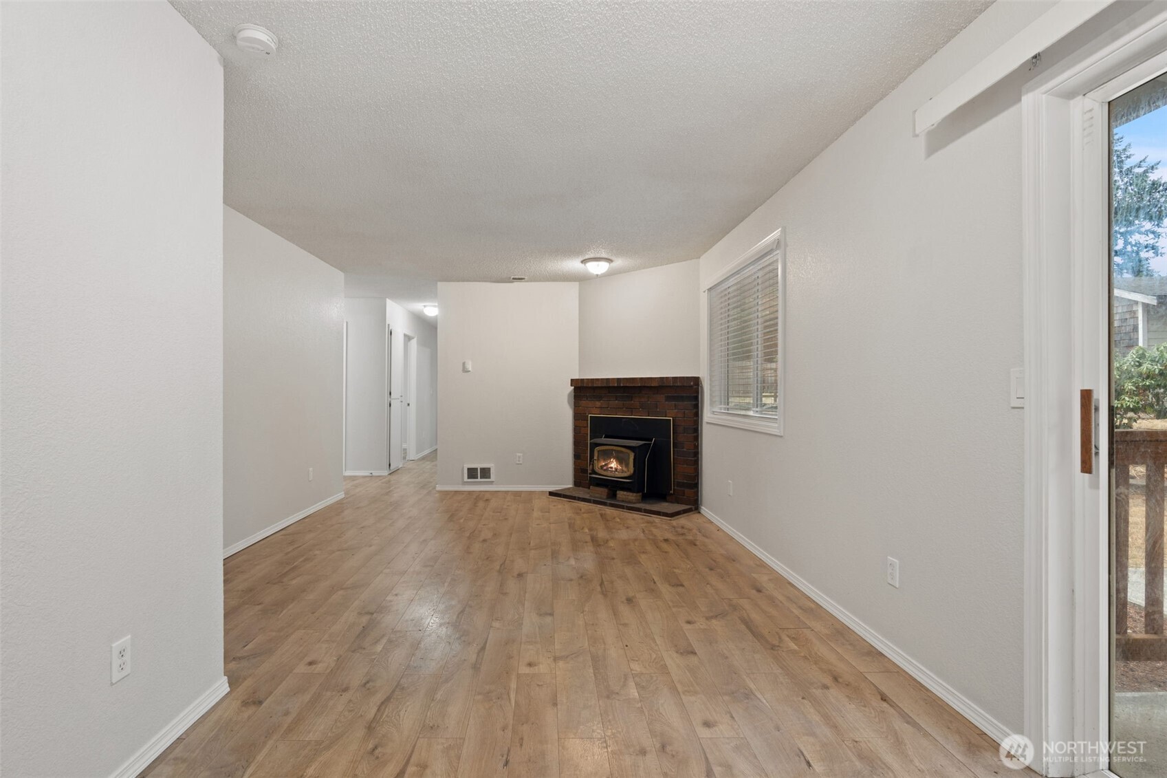18813 79th Avenue Ct Property Photo 3