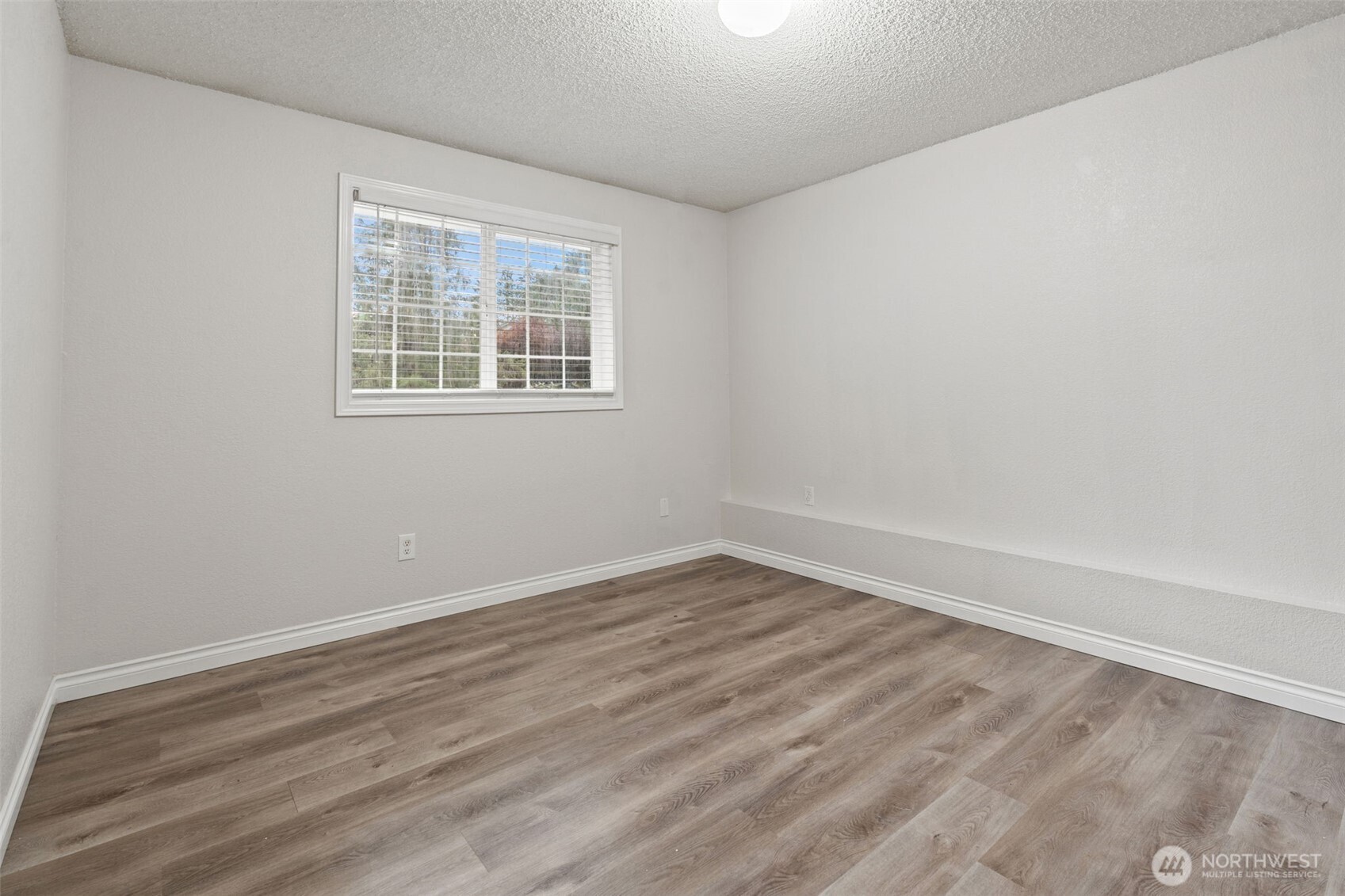 18813 79th Avenue Ct Property Photo 24