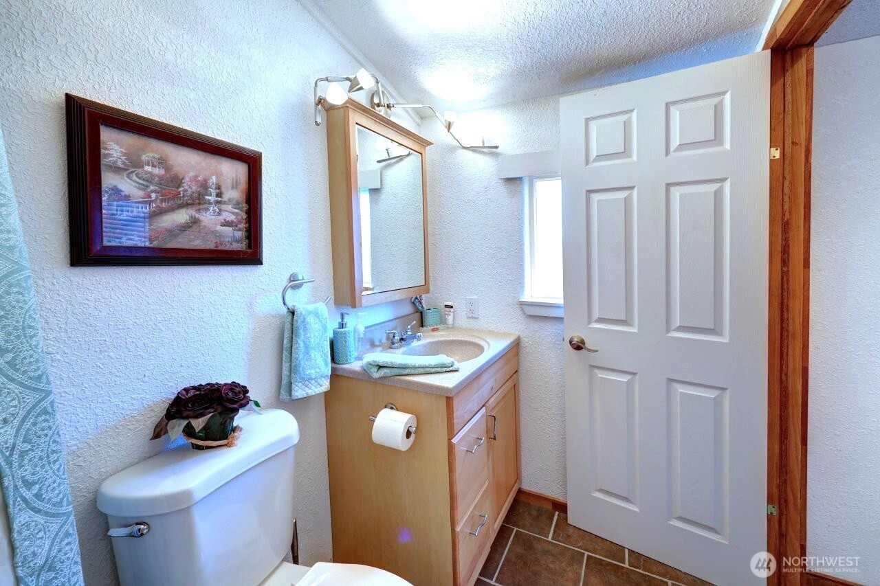 1914 321st Pl Property Photo 13