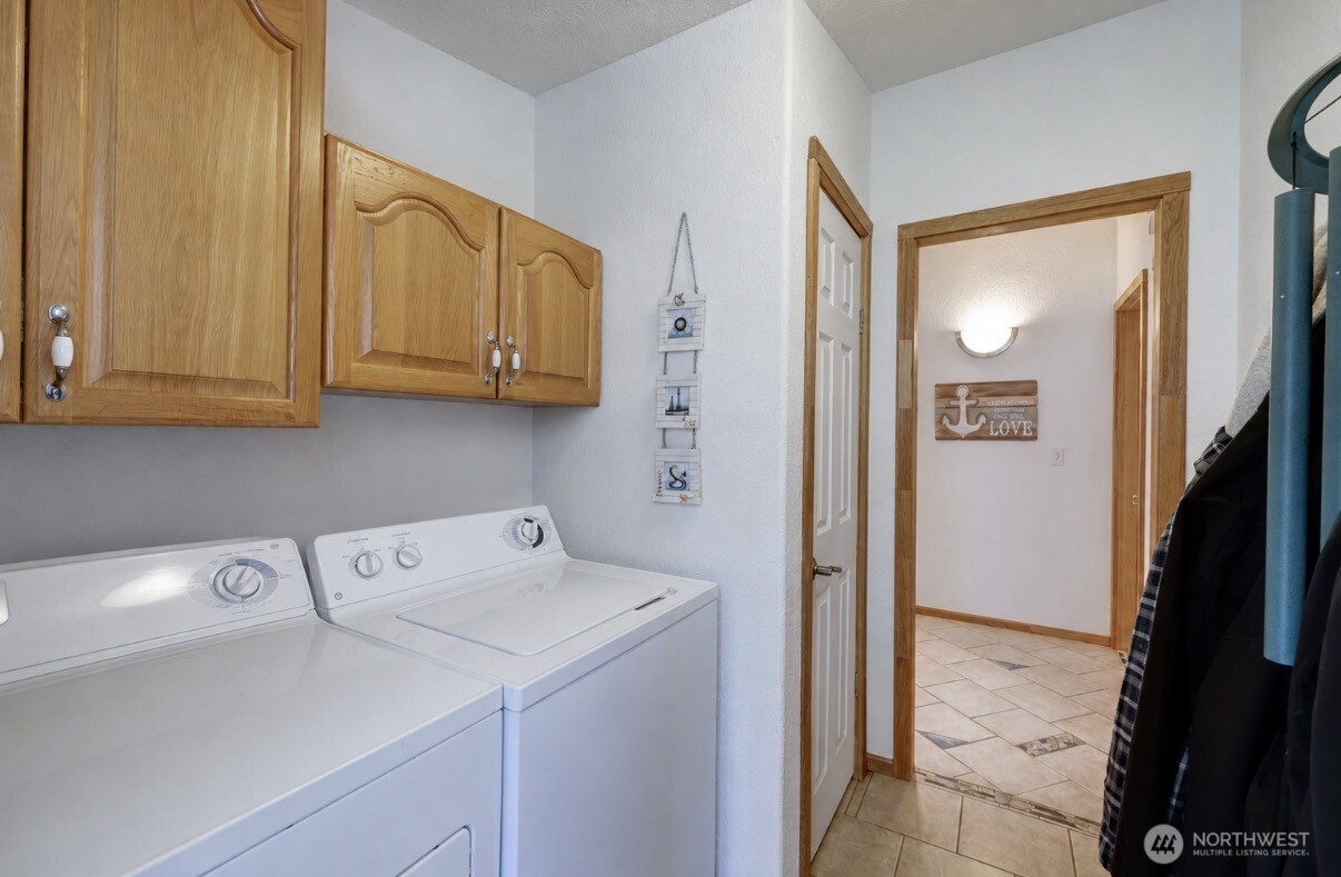 1914 321st Pl Property Photo 19