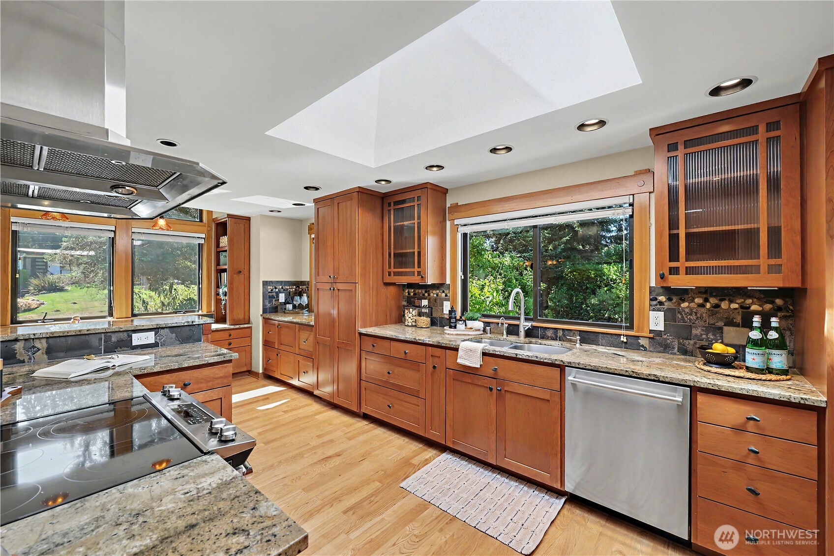 20106 Marine View Drive Property Photo 9