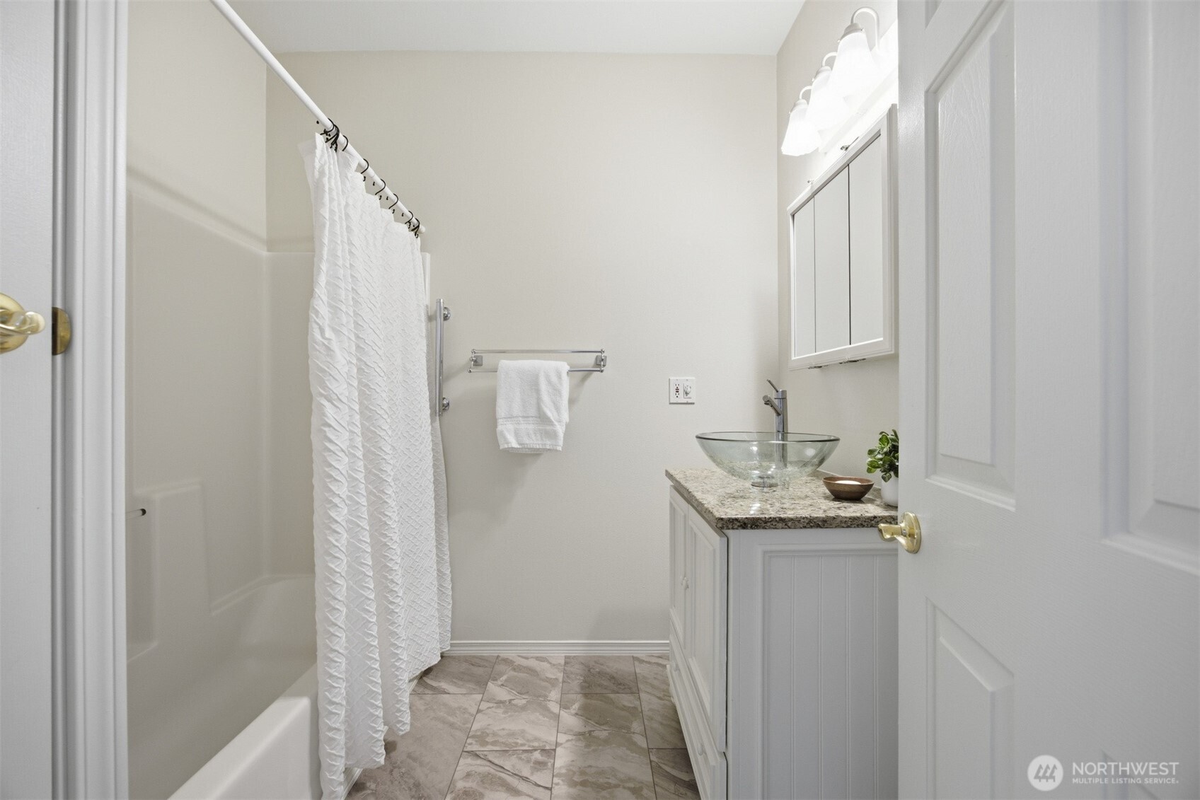 1203 Roland Street Property Photo 32