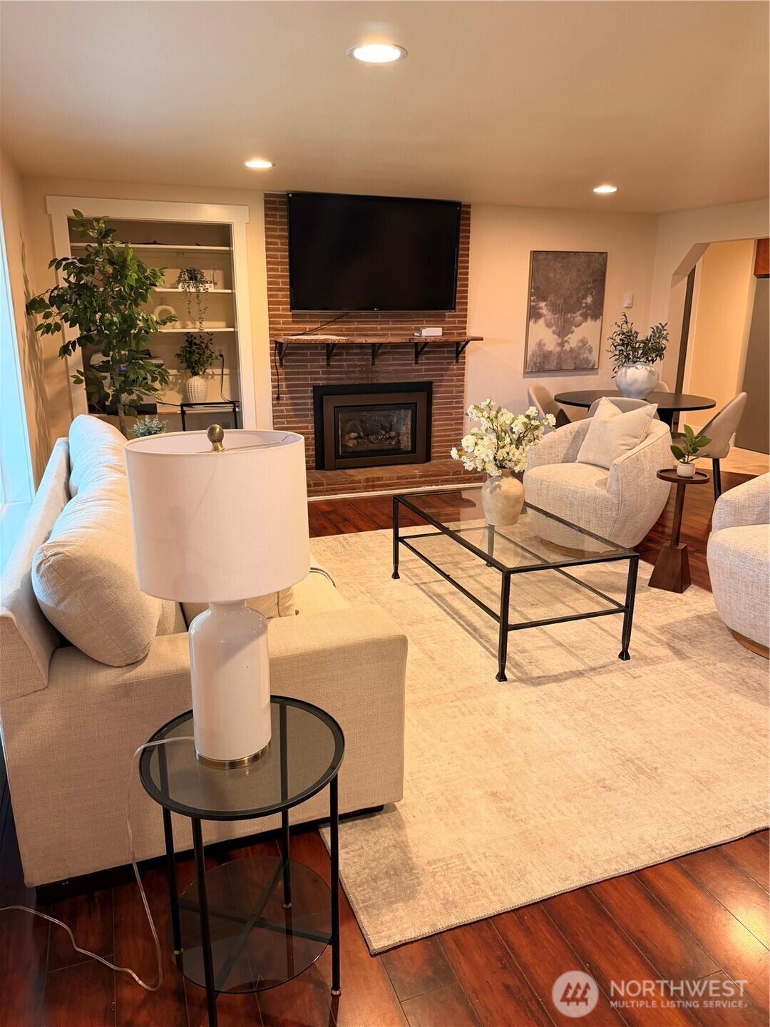 2573533 Property Photo 4