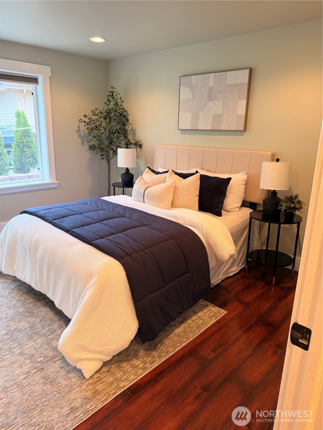 2573533 Property Photo 8