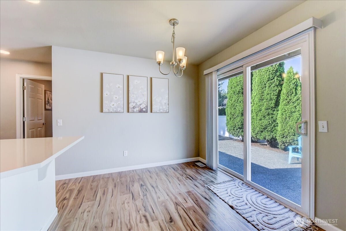 15512 3rd Place Property Photo 11