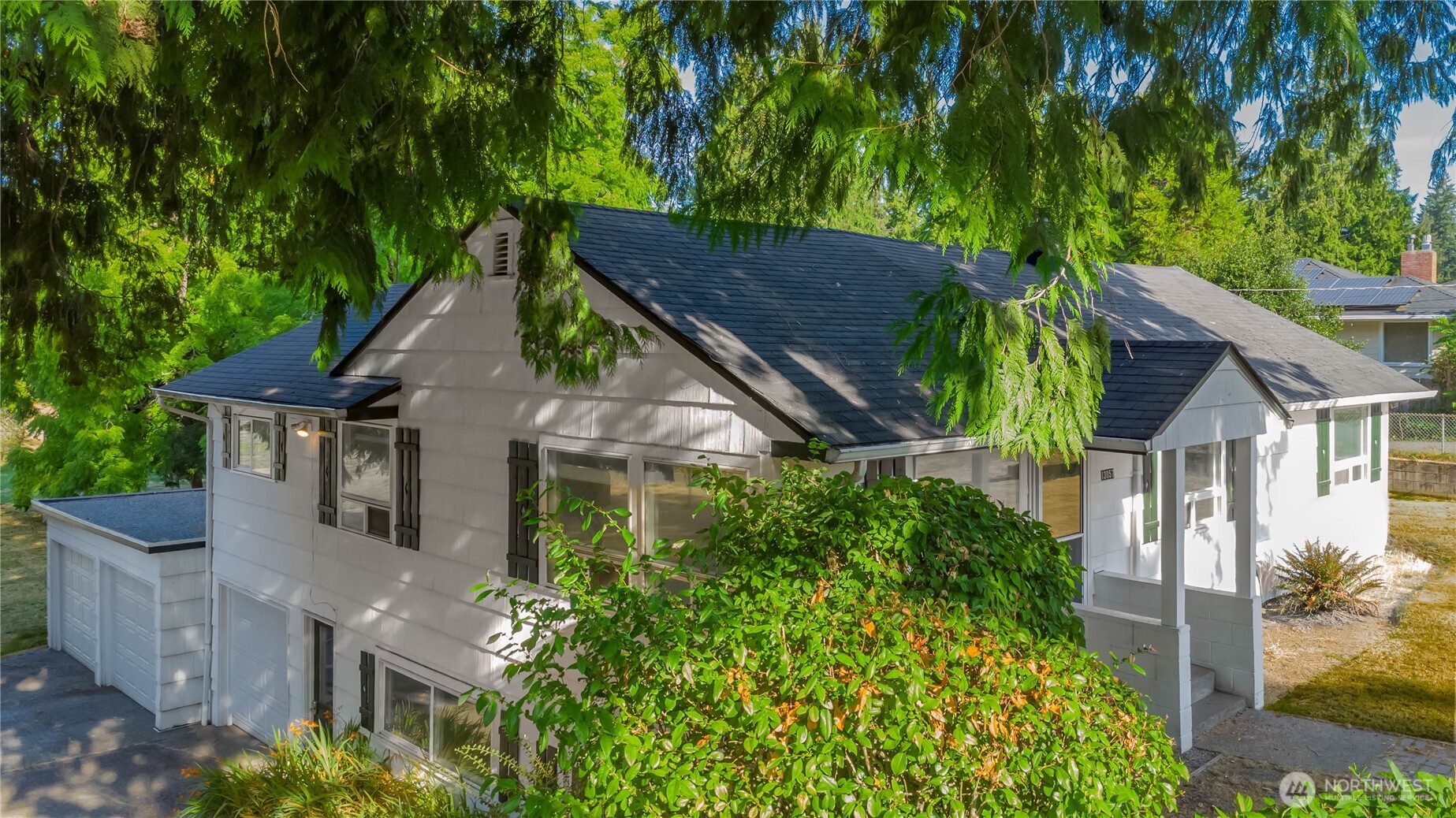 13057 10th Avenue Property Photo 9