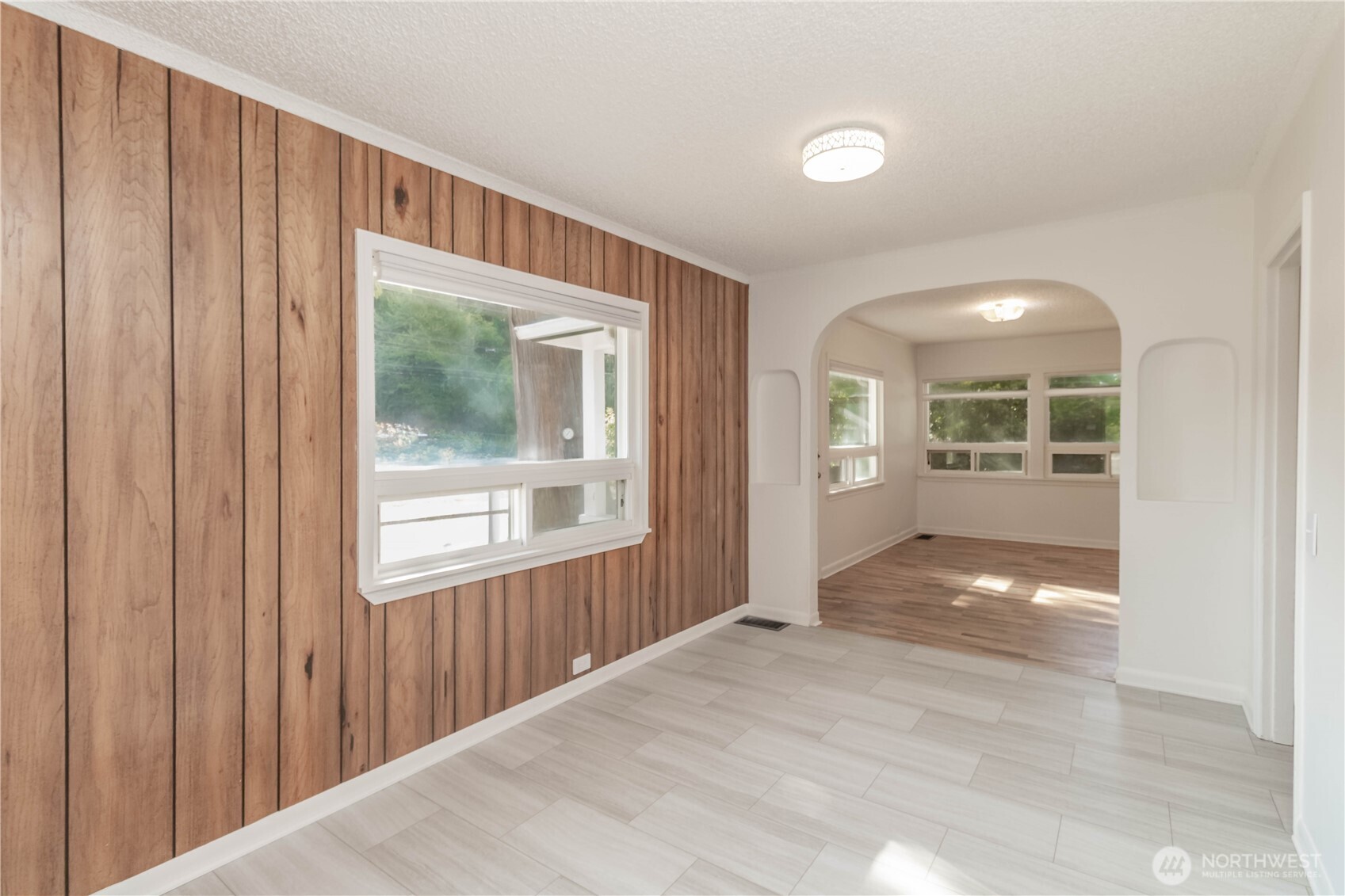13057 10th Avenue Property Photo 13