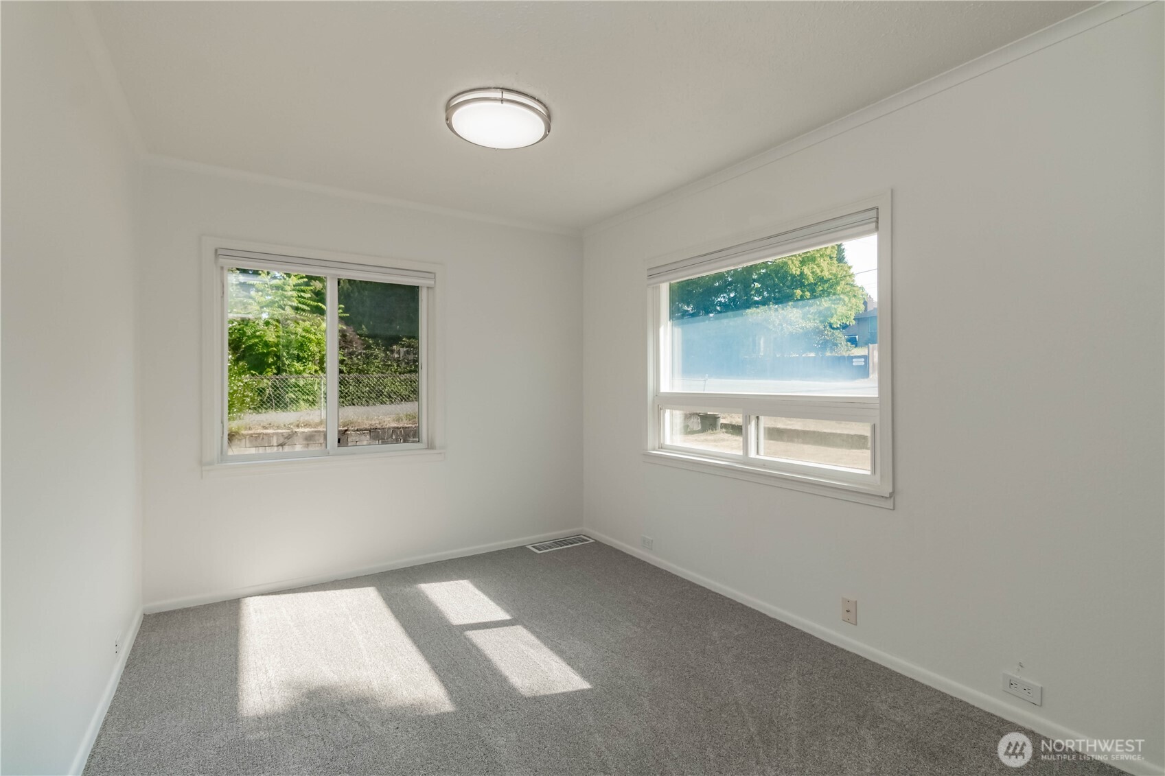 13057 10th Avenue Property Photo 19