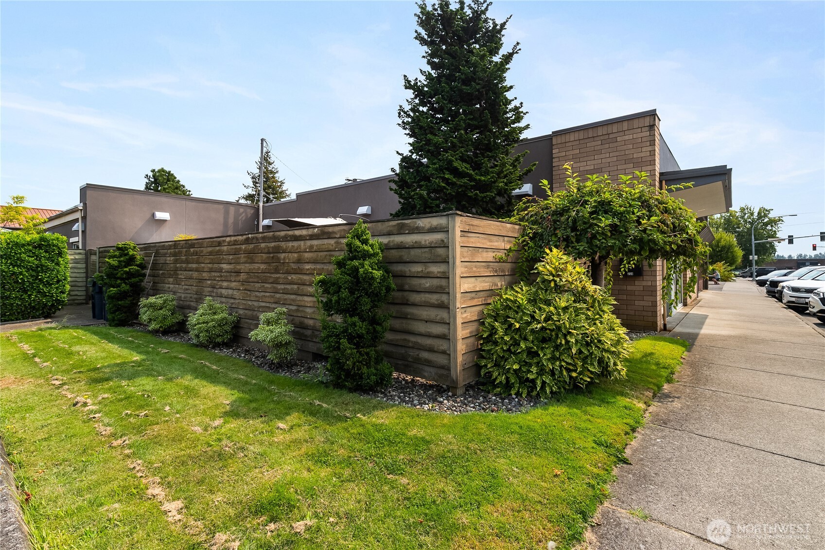 210 3rd Street Property Photo 6