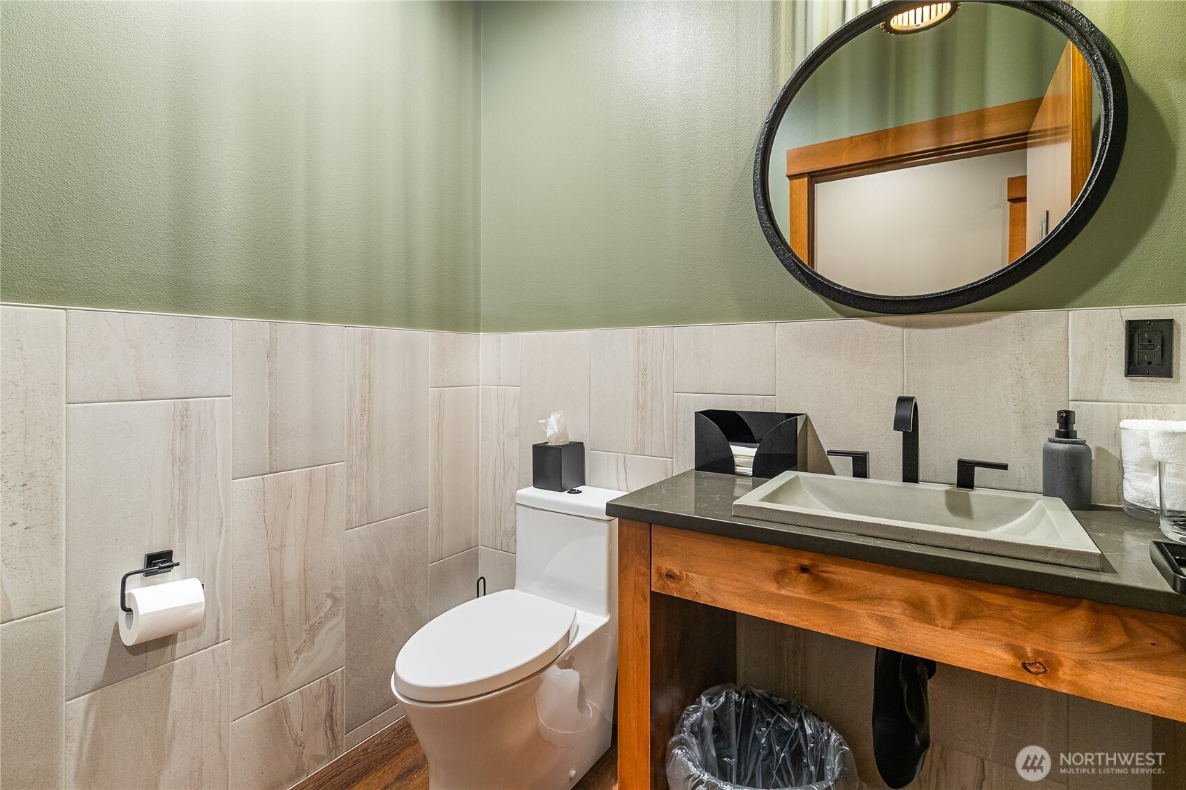 210 3rd Street Property Photo 9