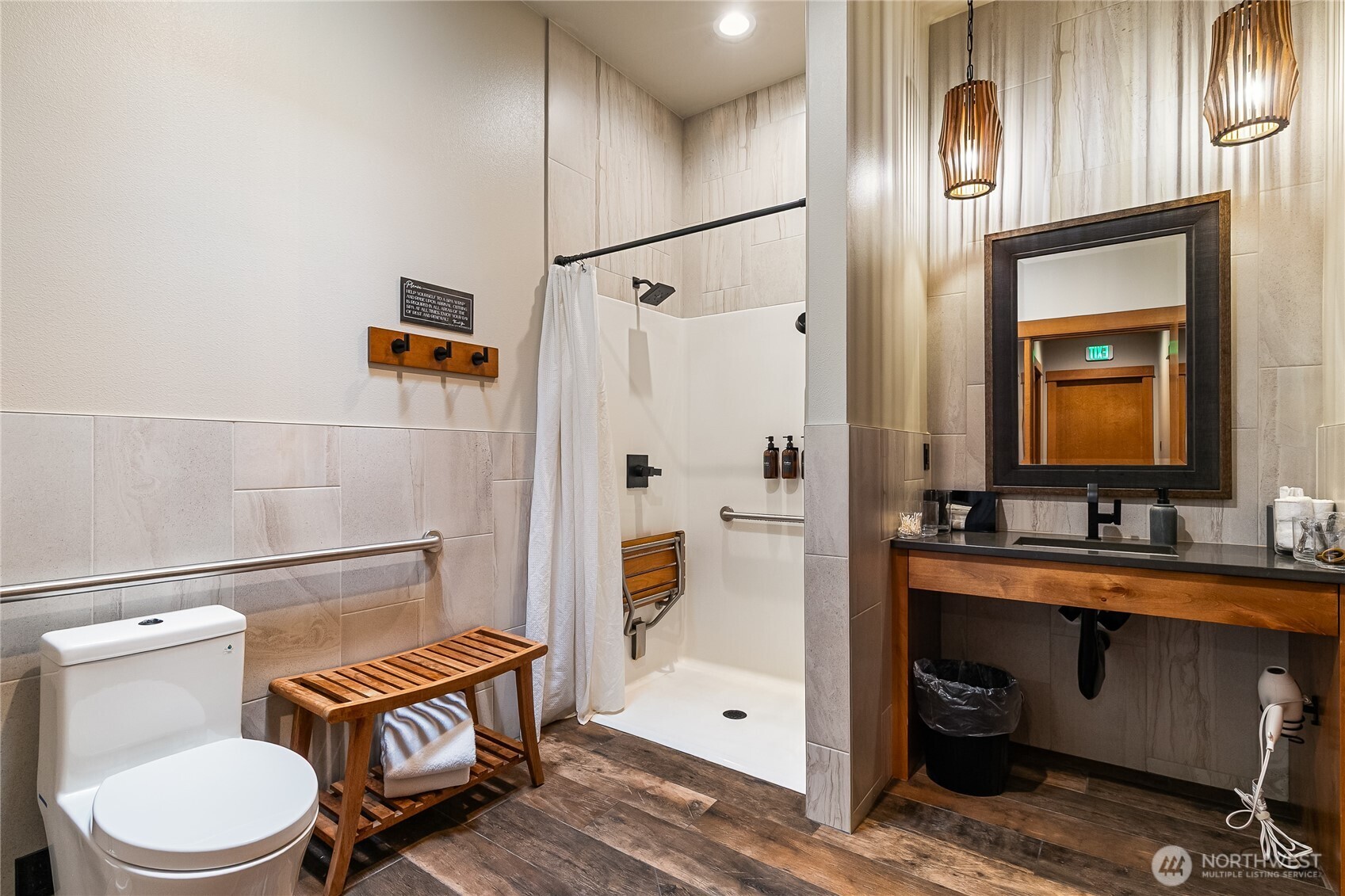 210 3rd Street Property Photo 10