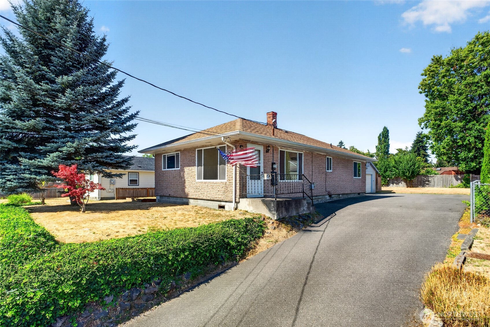 1323 E 56th Street Property Photo 1