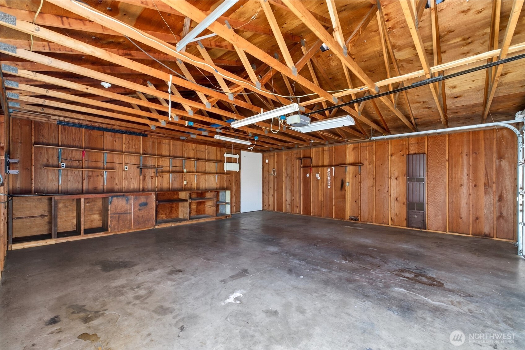 1323 E 56th Street Property Photo 19