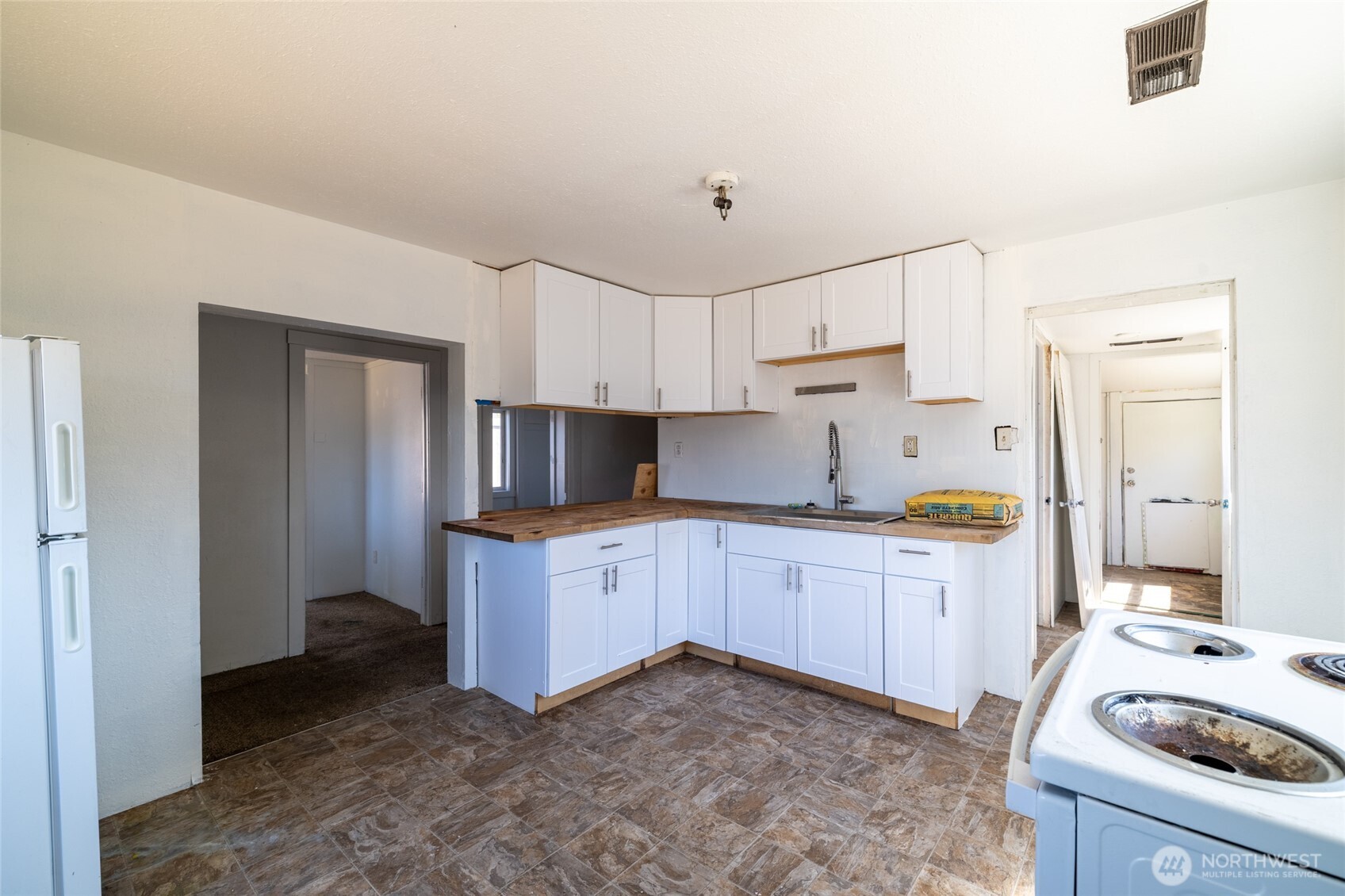 1320 Delaware Avenue Property Photo 2