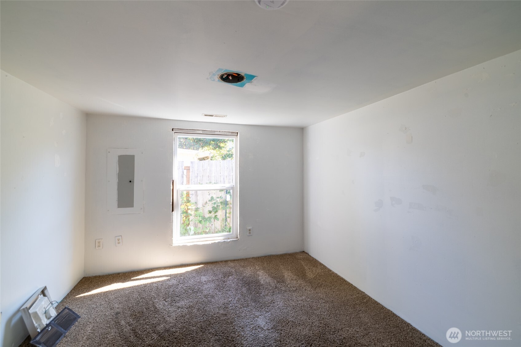 1320 Delaware Avenue Property Photo 5