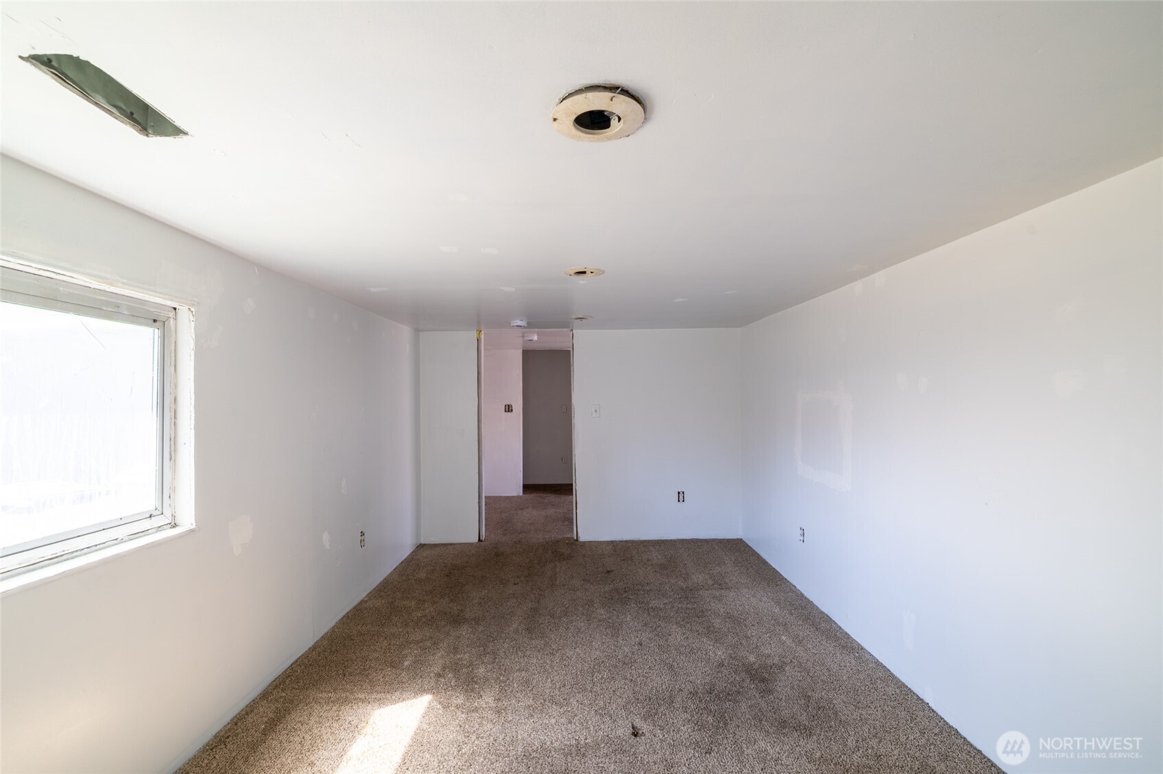 1320 Delaware Avenue Property Photo 7