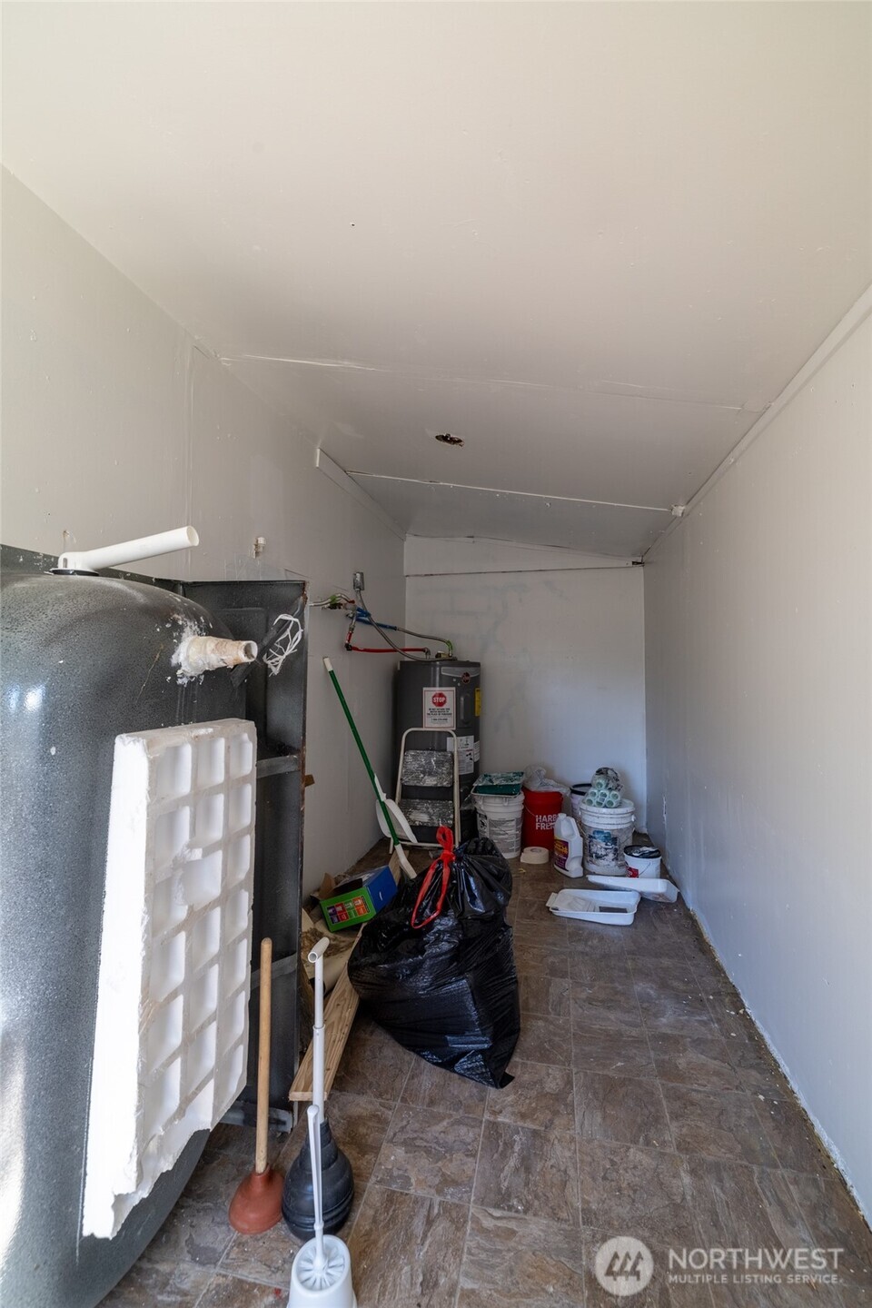 1320 Delaware Avenue Property Photo 10