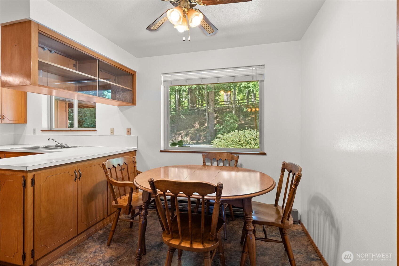 168 Boyd Property Photo 16