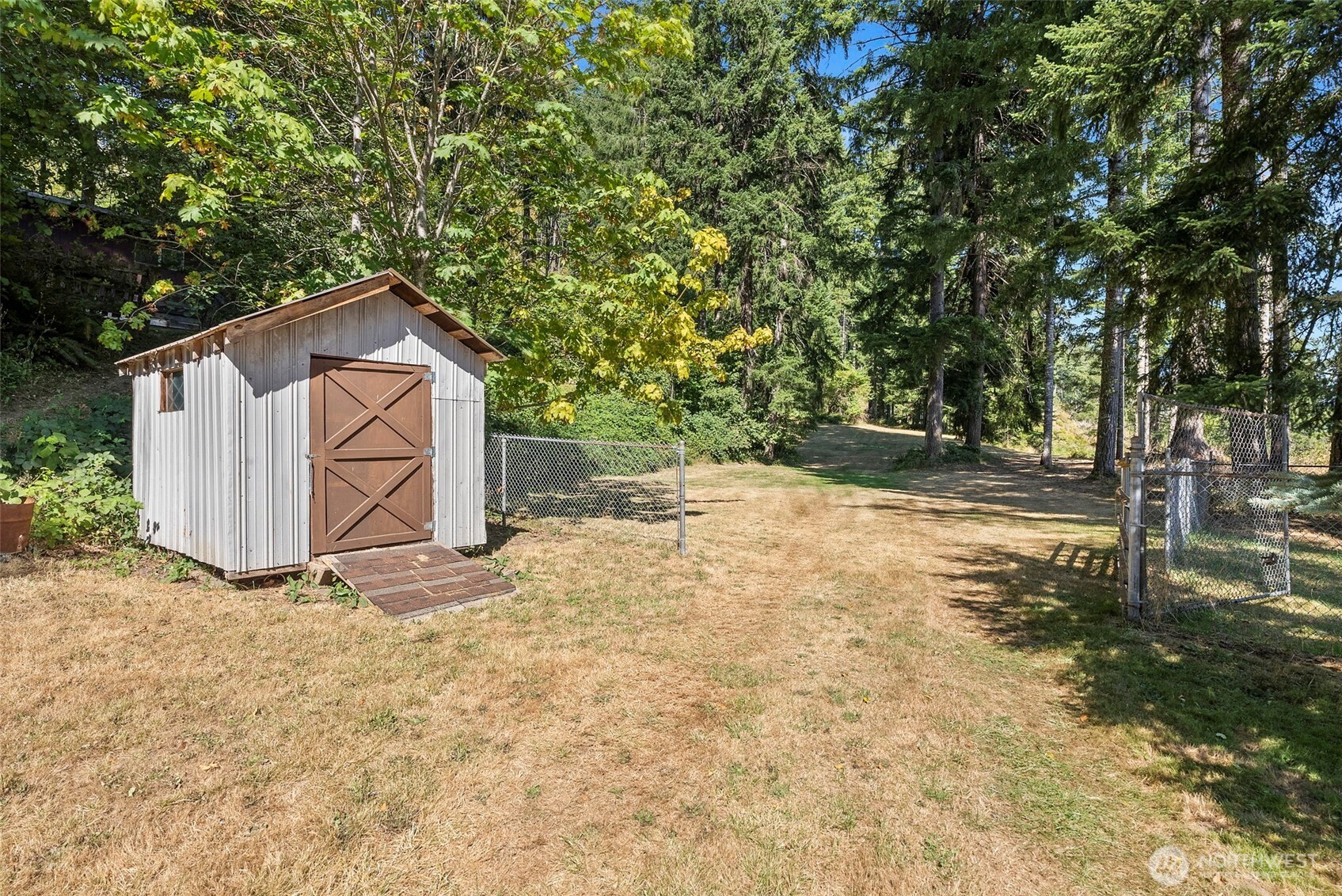 168 Boyd Property Photo 34