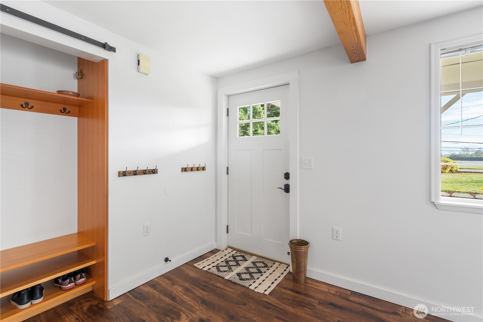 5845 Vista Drive Property Photo 4