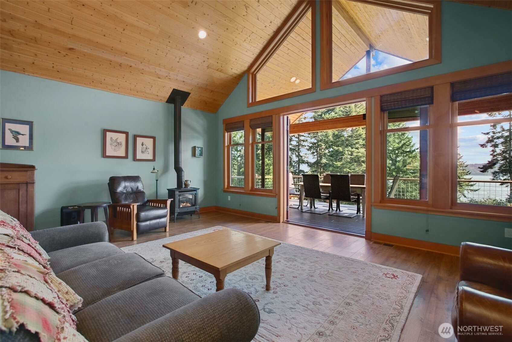 156 Hazel Point Court Property Photo 6
