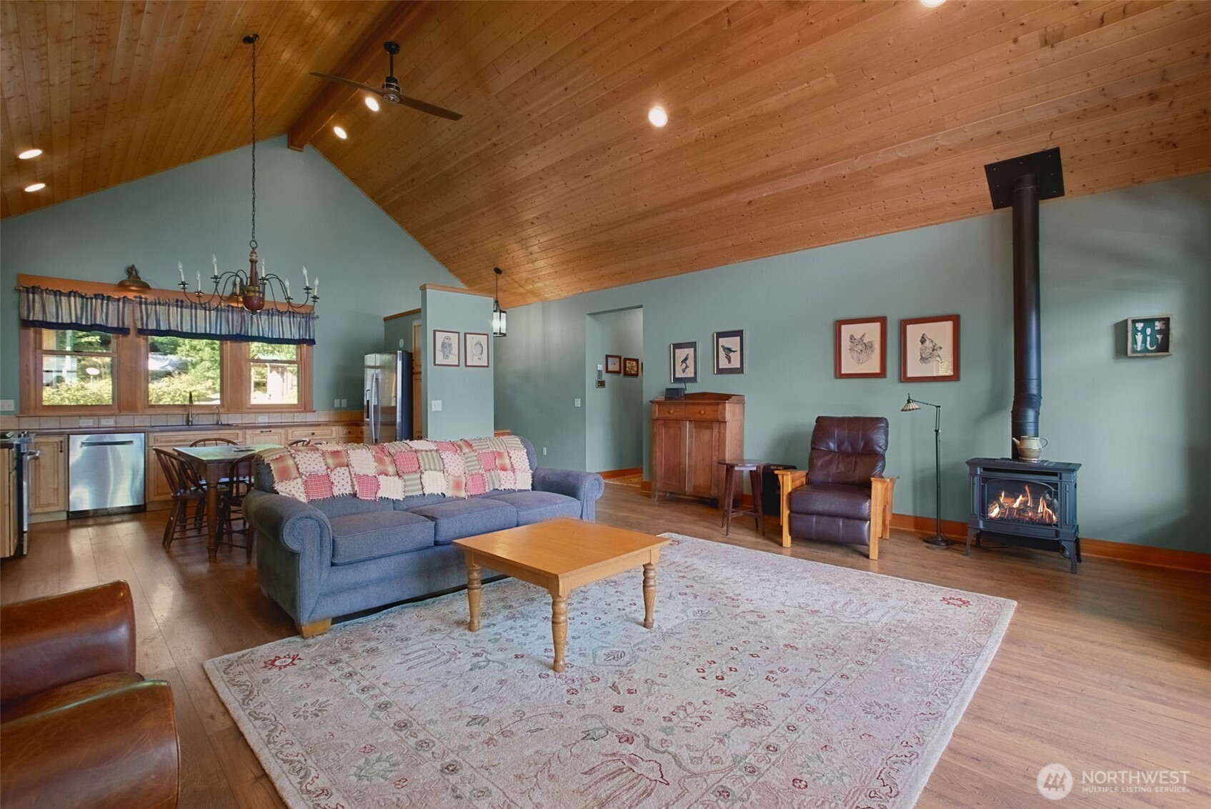 156 Hazel Point Court Property Photo 7