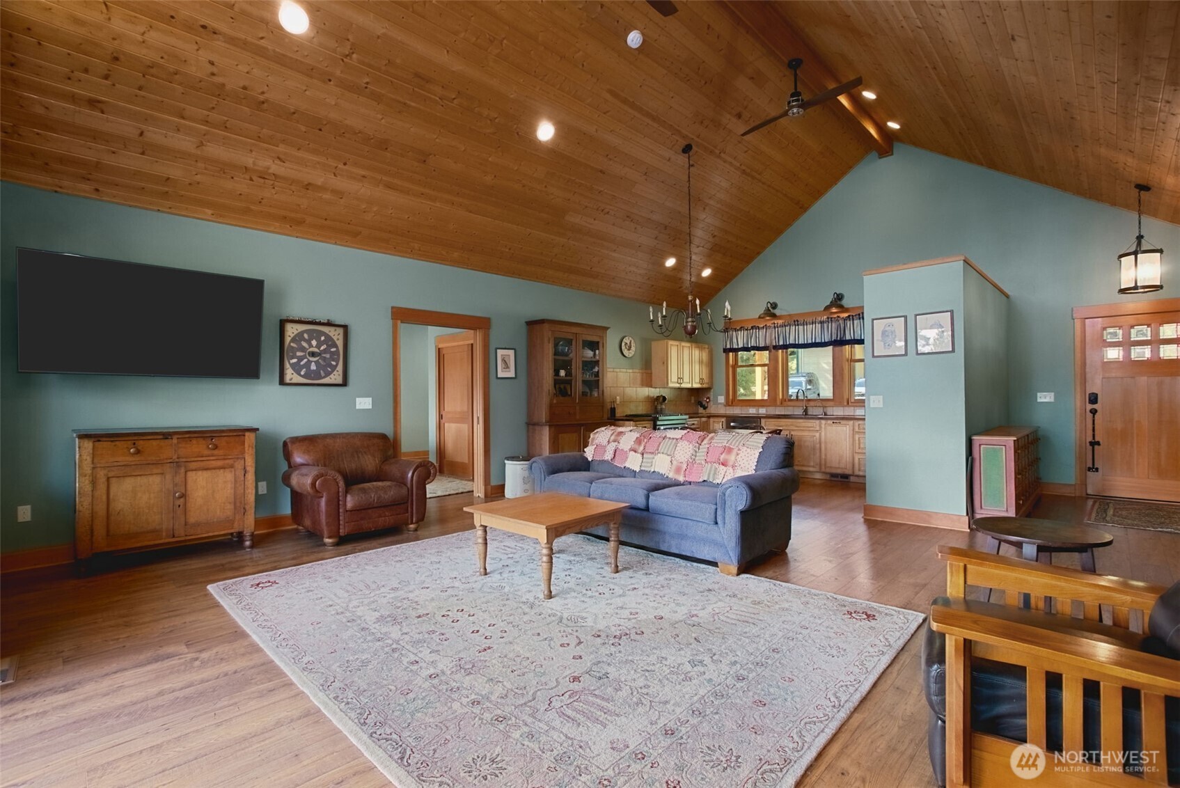 156 Hazel Point Court Property Photo 8
