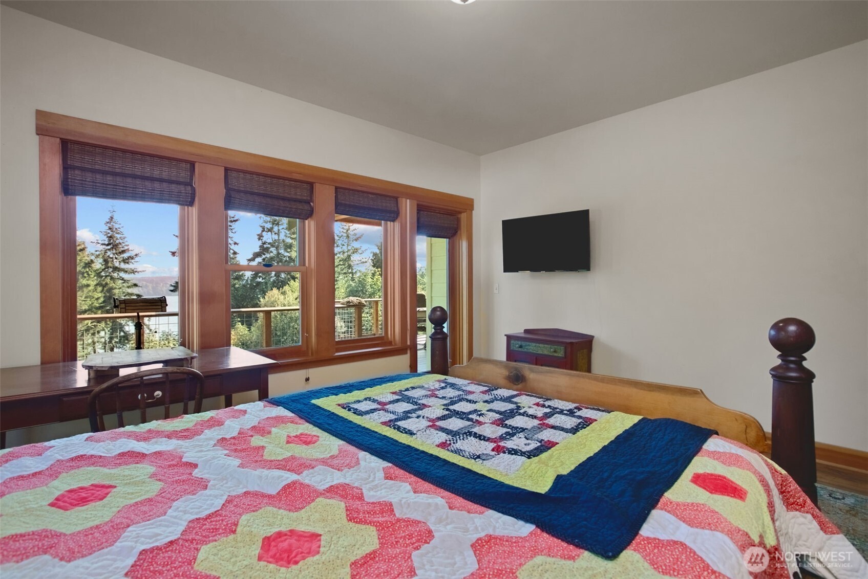 156 Hazel Point Court Property Photo 22