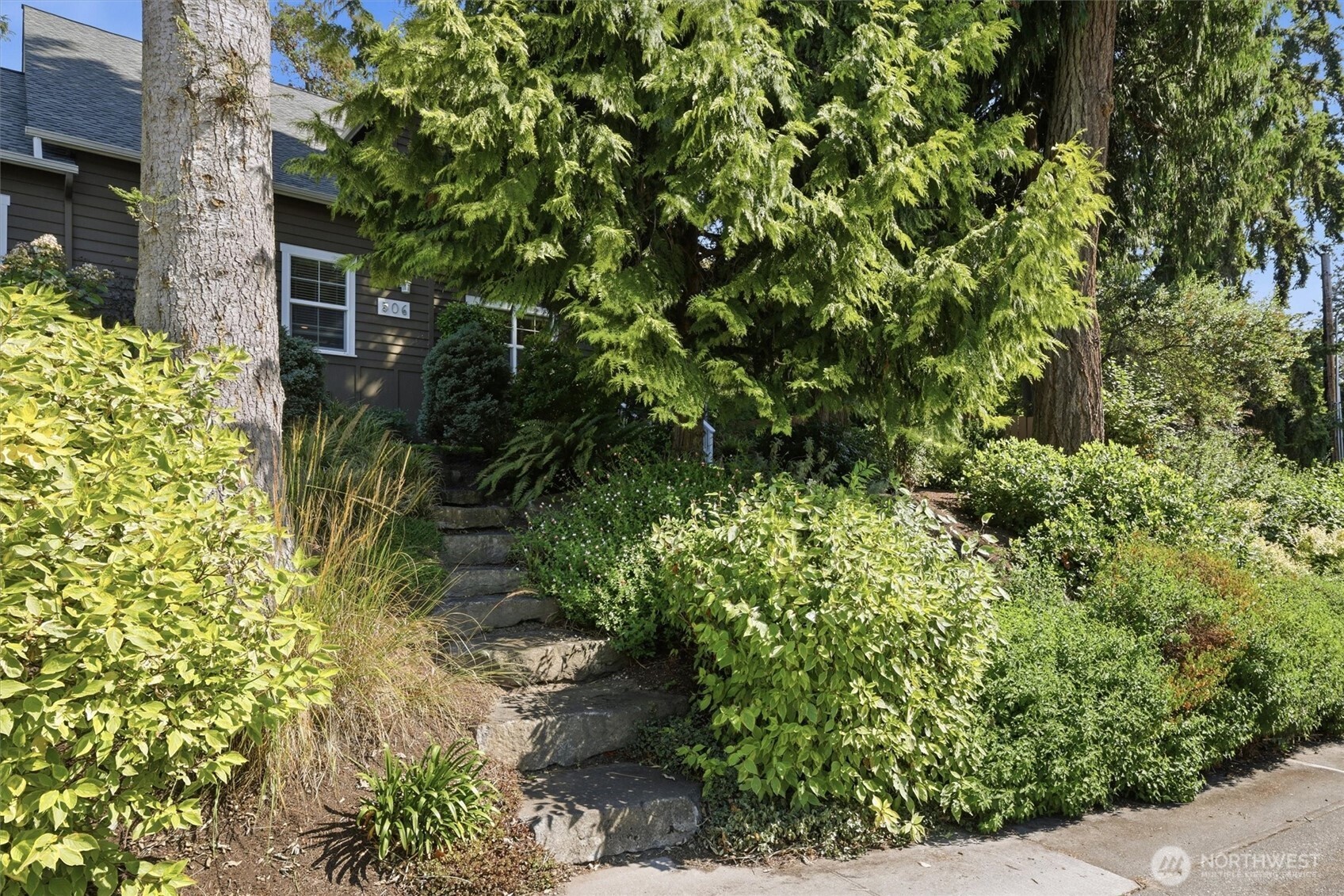 506 Azalea Avenue Property Photo 32