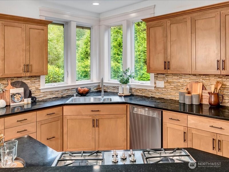 7796 Renton Issaquah Road Property Photo 17