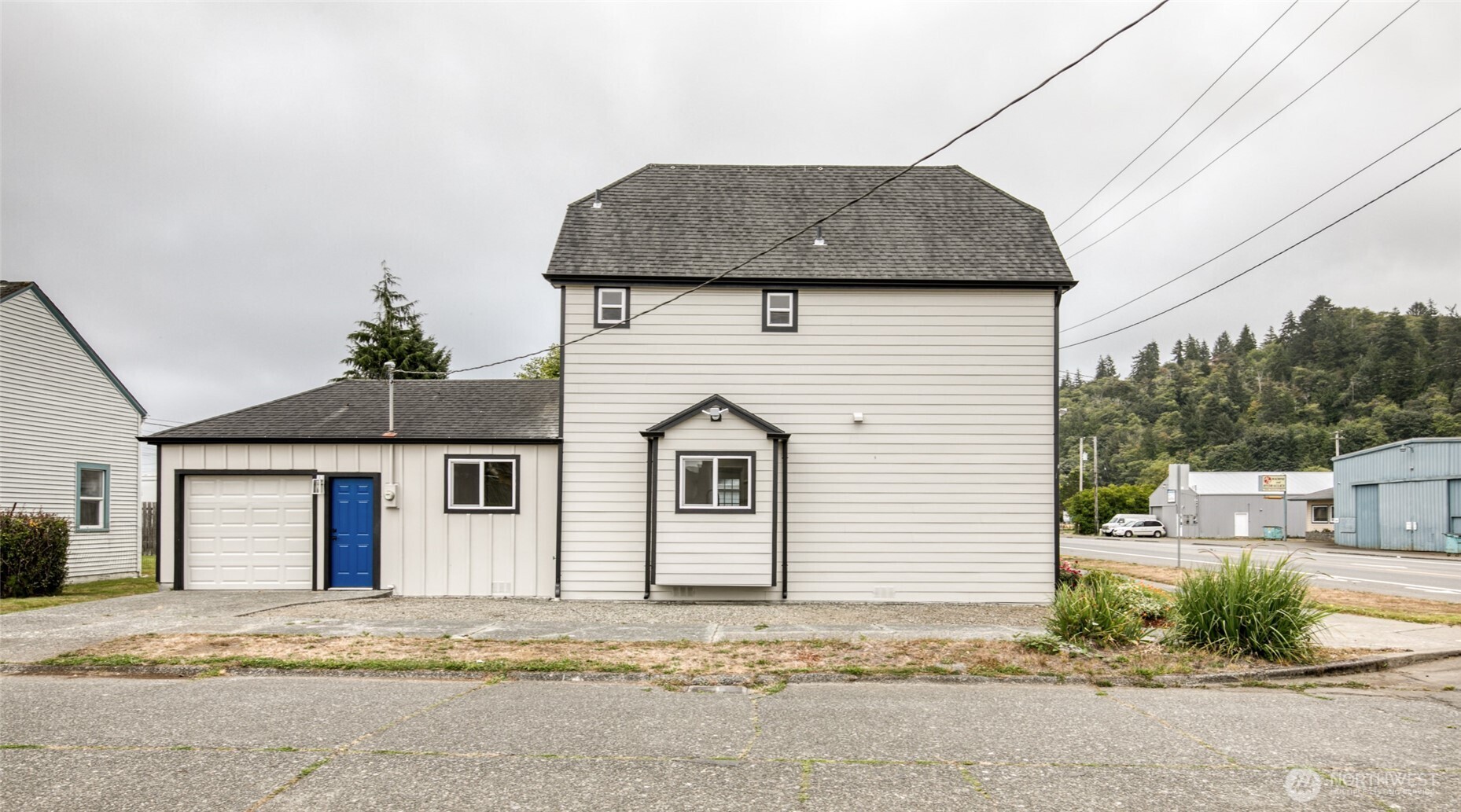800 E Market Street Property Photo 4