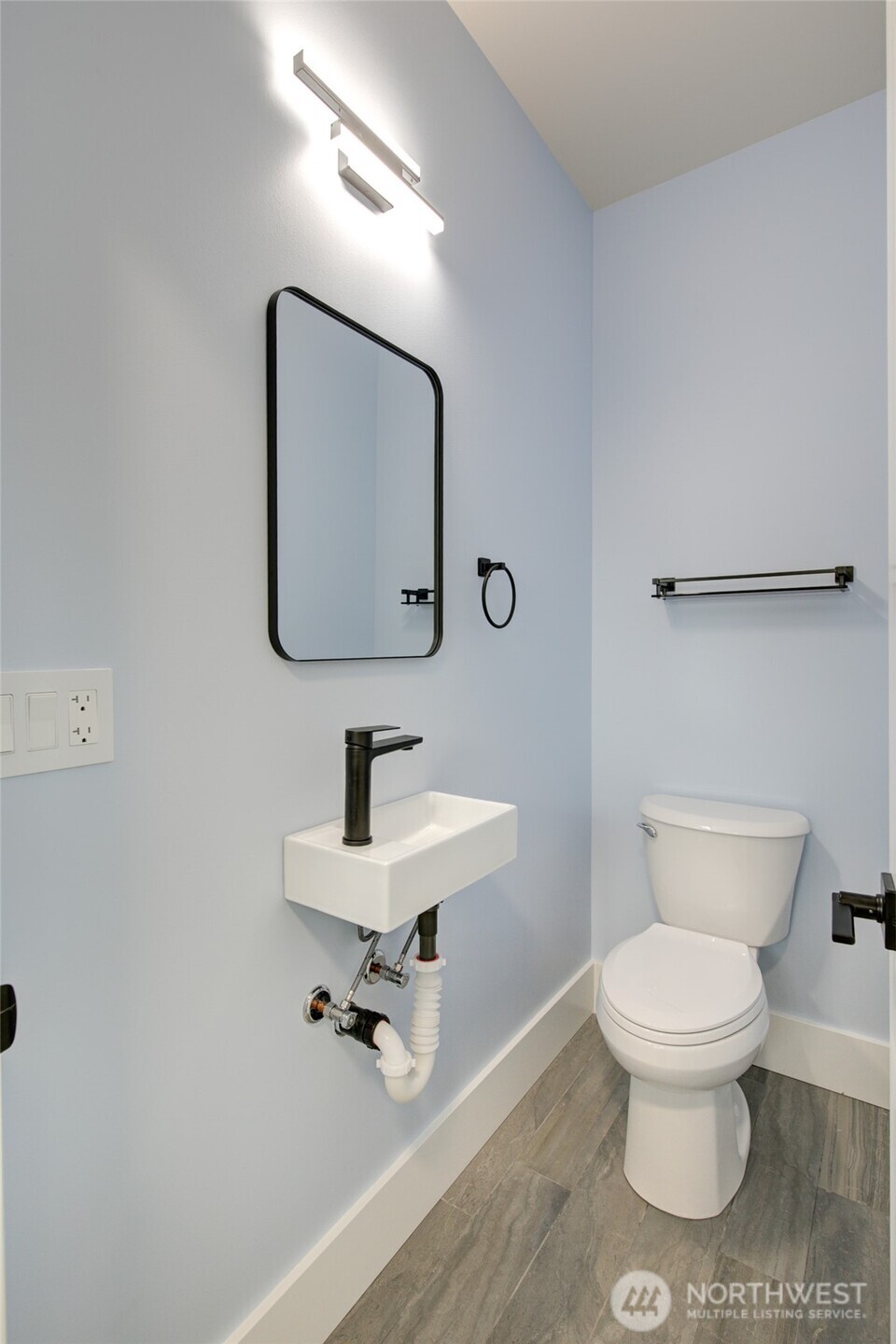 800 E Market Street Property Photo 10