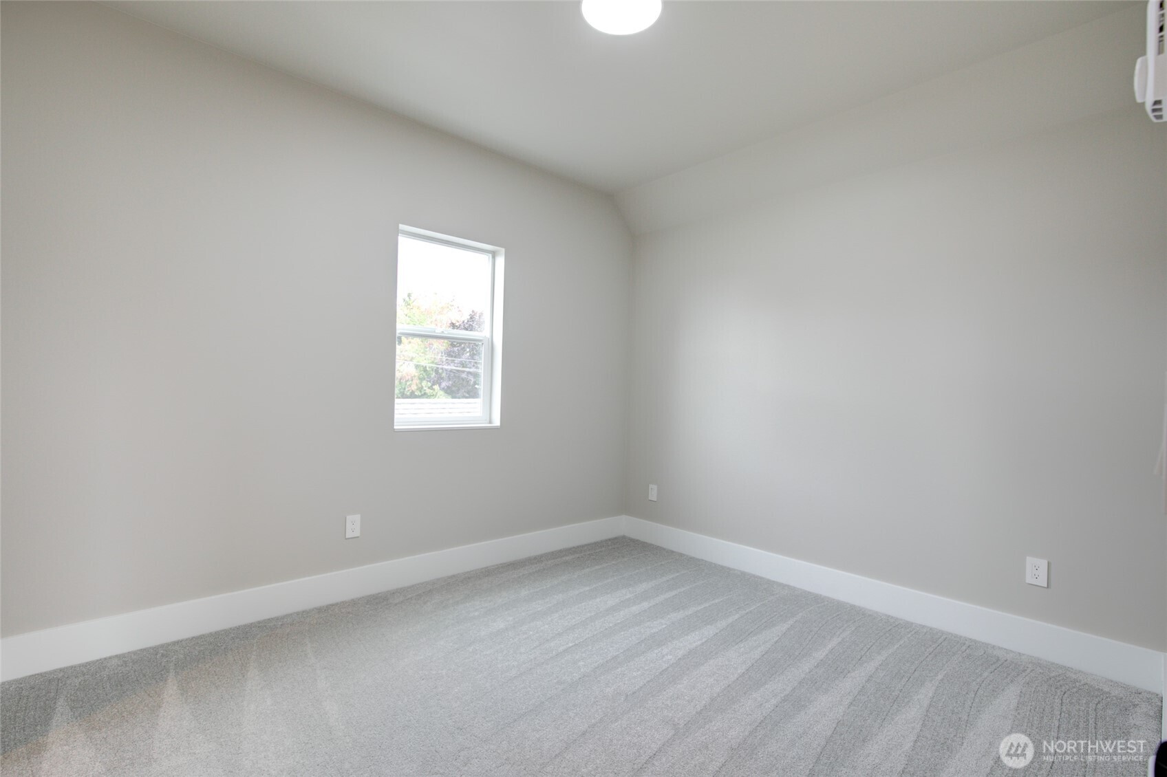 800 E Market Street Property Photo 34