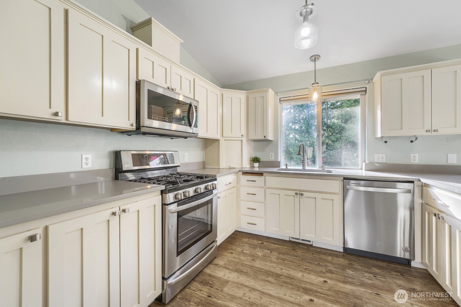 11404 173rd Avenue Ct Property Photo 5