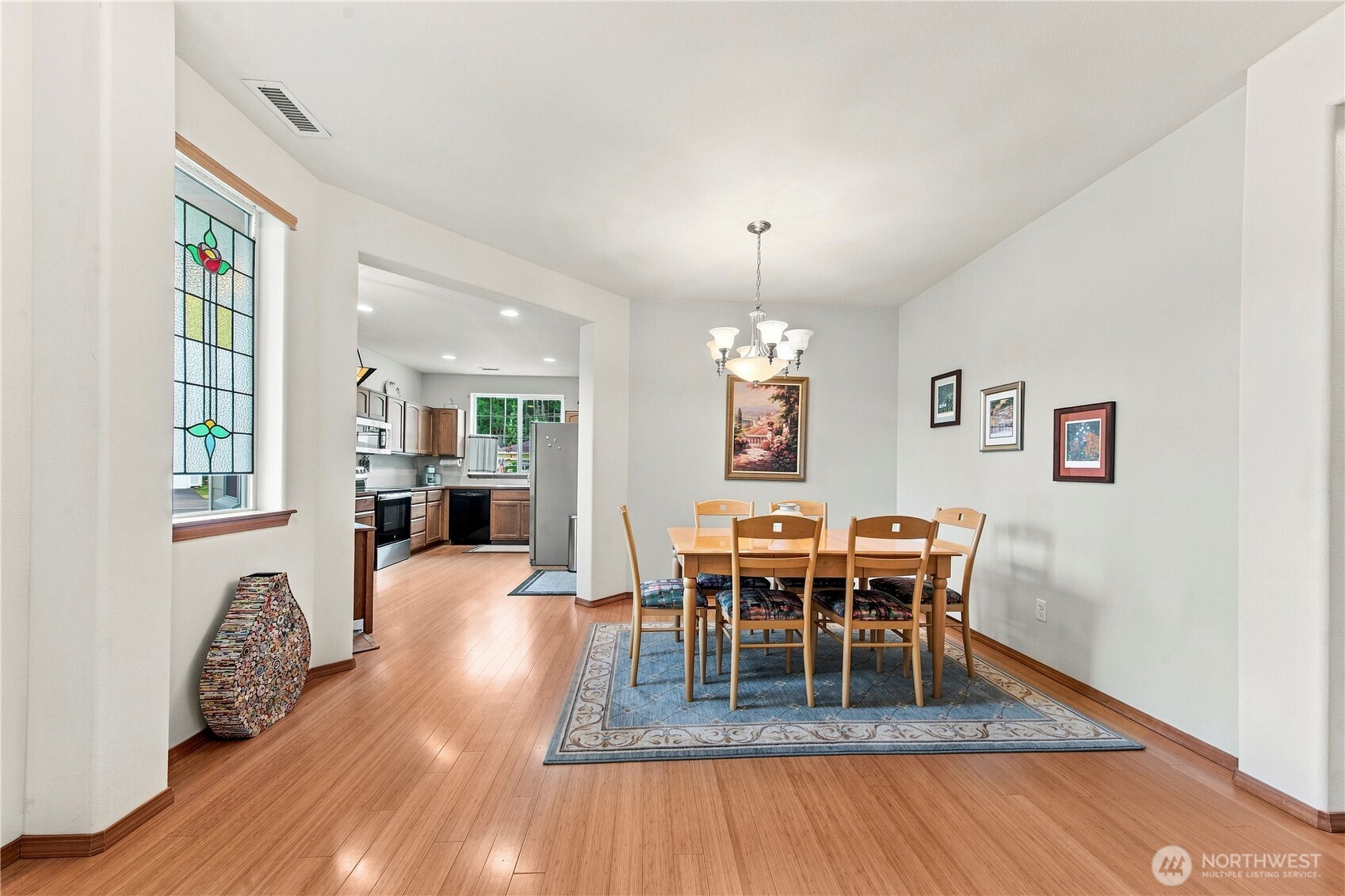 8442 Bainbridge Loop Ne Property Photo 8