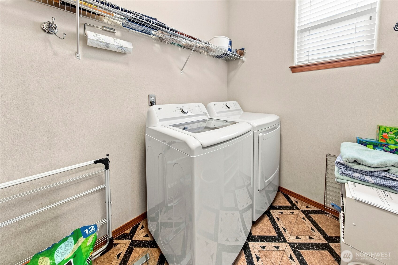 8442 Bainbridge Loop Ne Property Photo 19