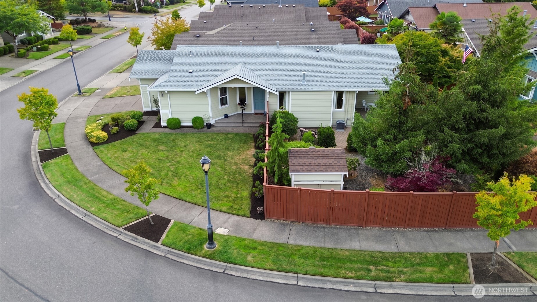 8442 Bainbridge Loop Ne Property Photo 28