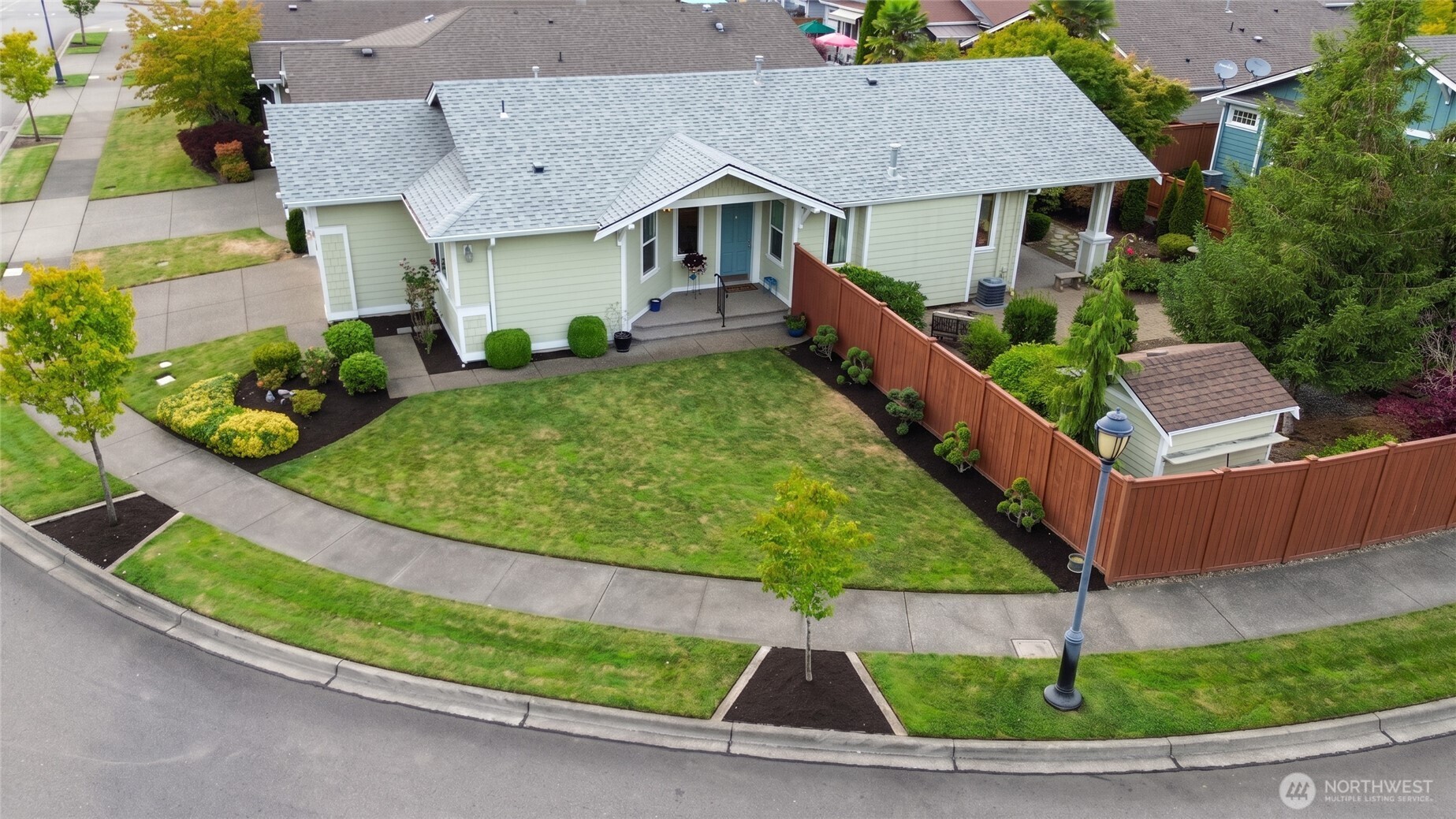 8442 Bainbridge Loop Ne Property Photo 30