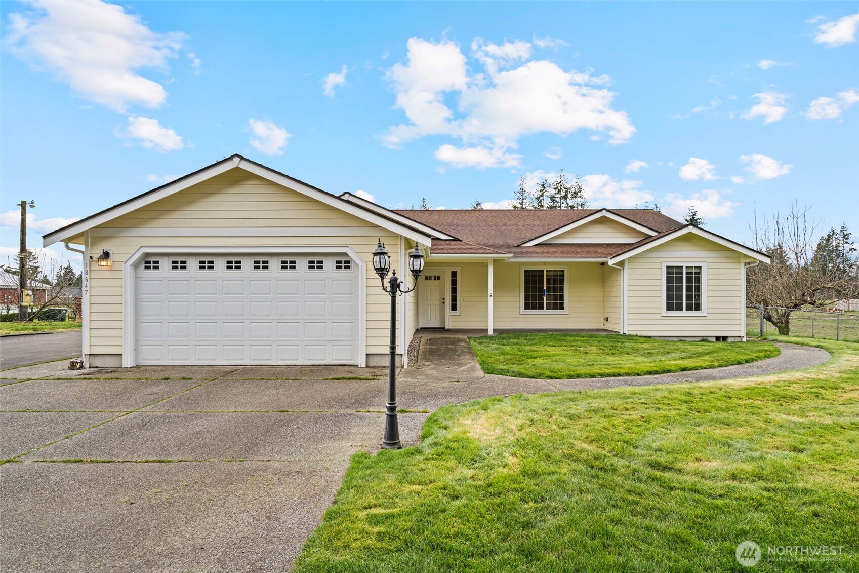 18647 Joselyn Street Property Photo 2