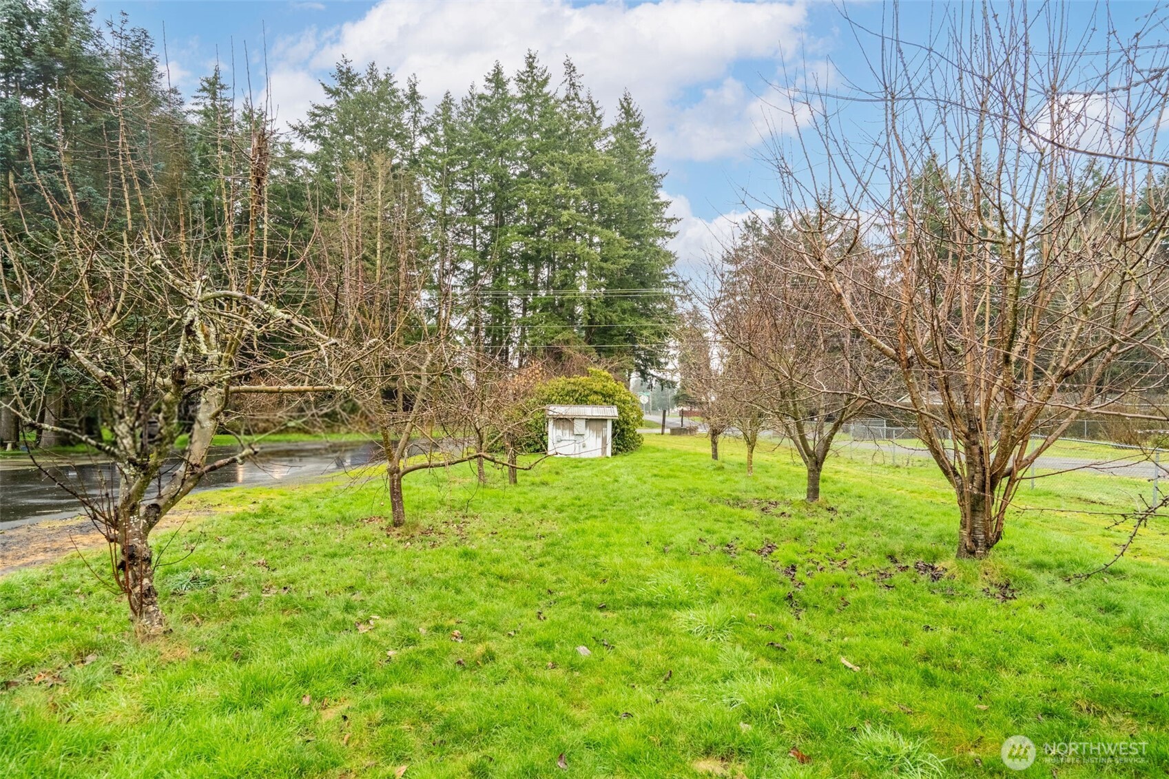 18647 Joselyn Street Property Photo 7