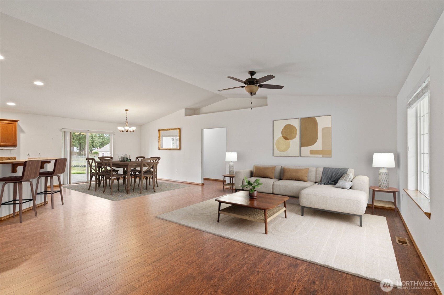 18647 Joselyn Street Property Photo 10