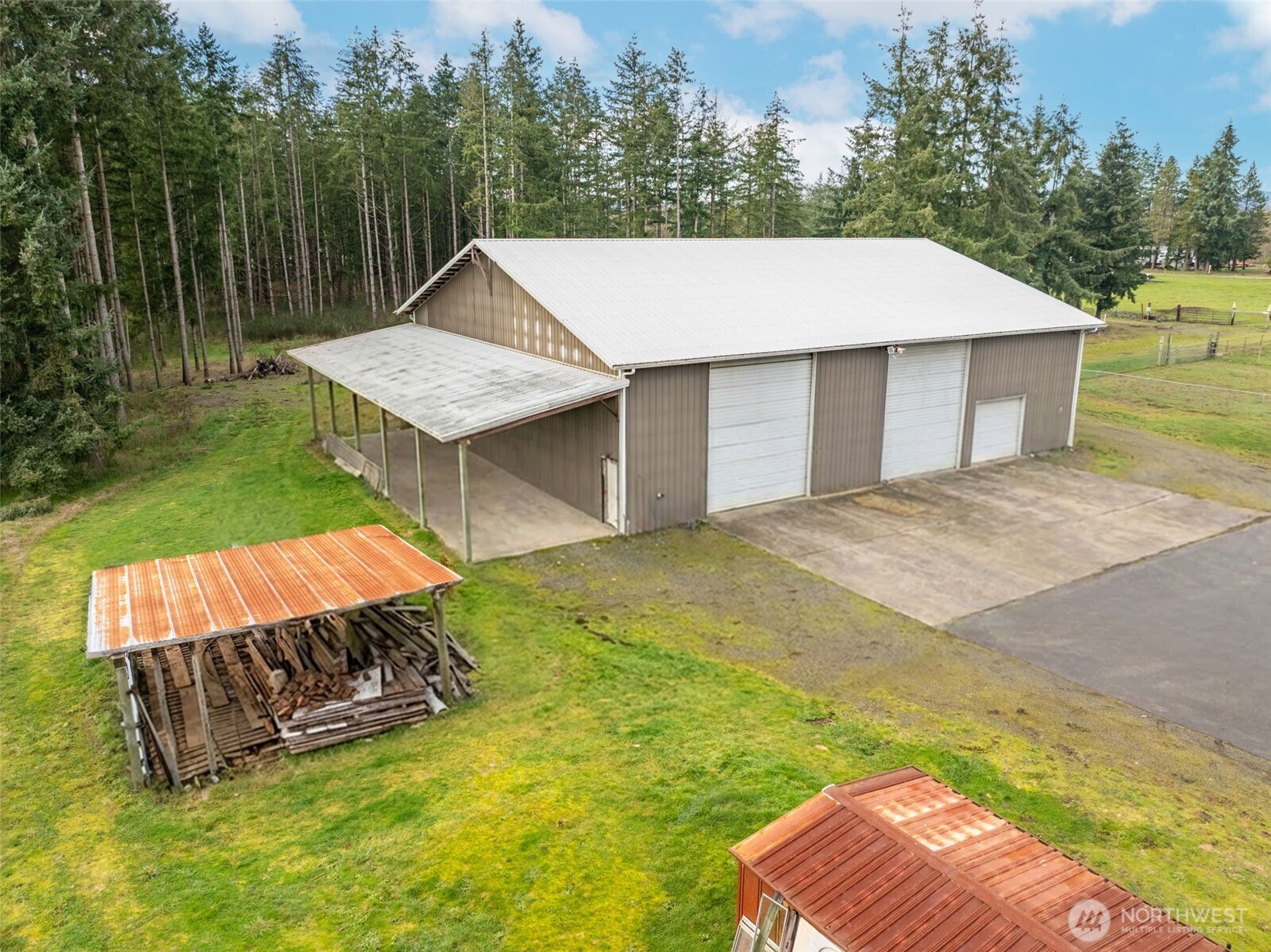 18647 Joselyn Street Property Photo 27