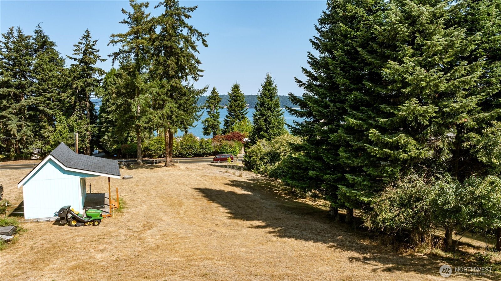 1867 Salmonberry Lane Property Photo 18