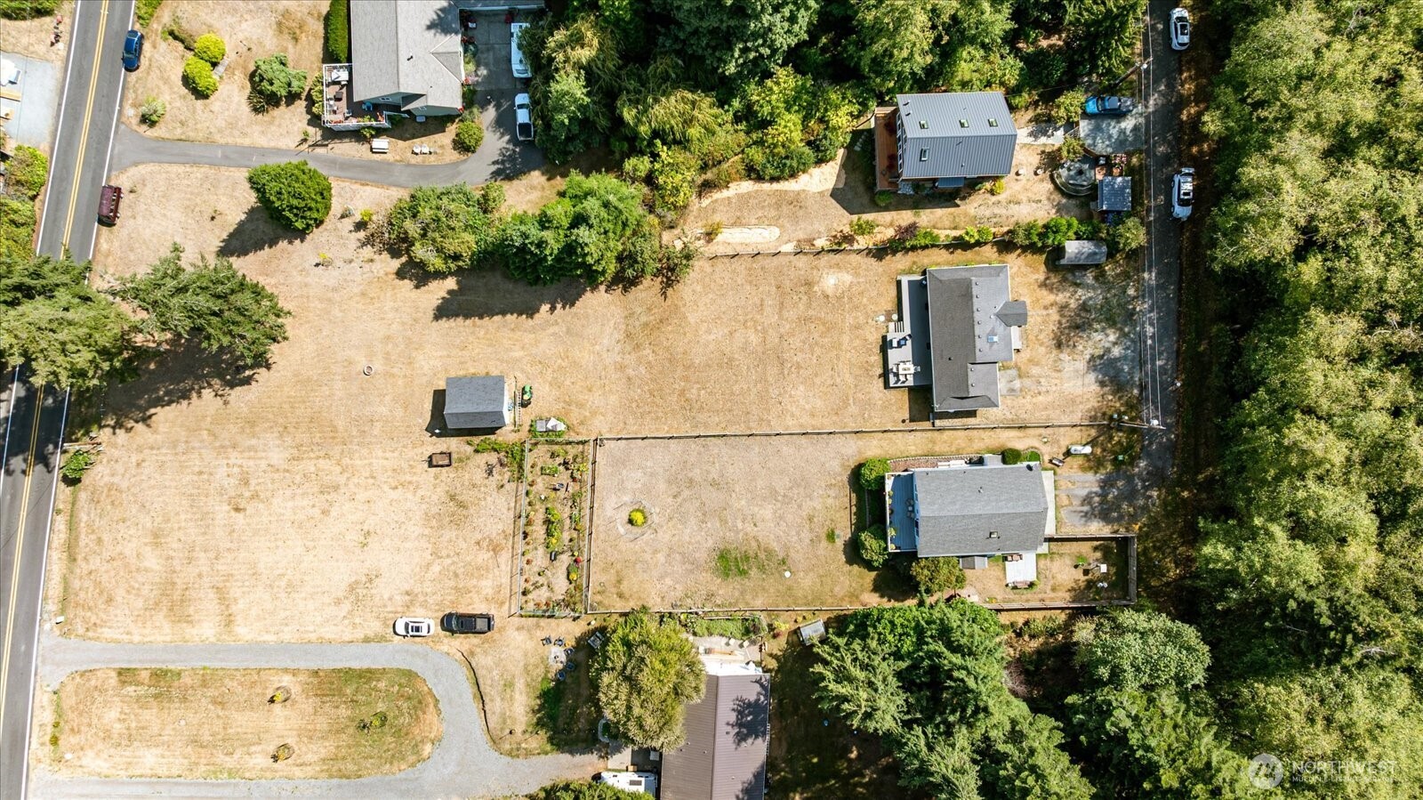 1867 Salmonberry Lane Property Photo 25