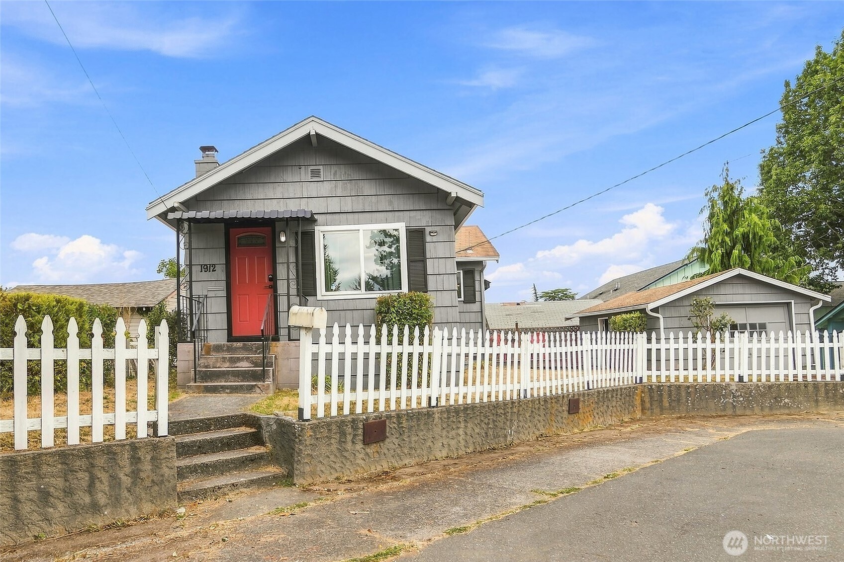 1912 7th Street Property Photo 1