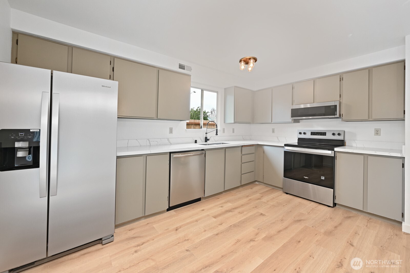 3013 M Street Property Photo 13