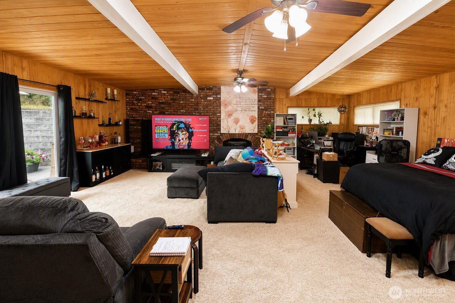 2302 Cedar Place Property Photo 24