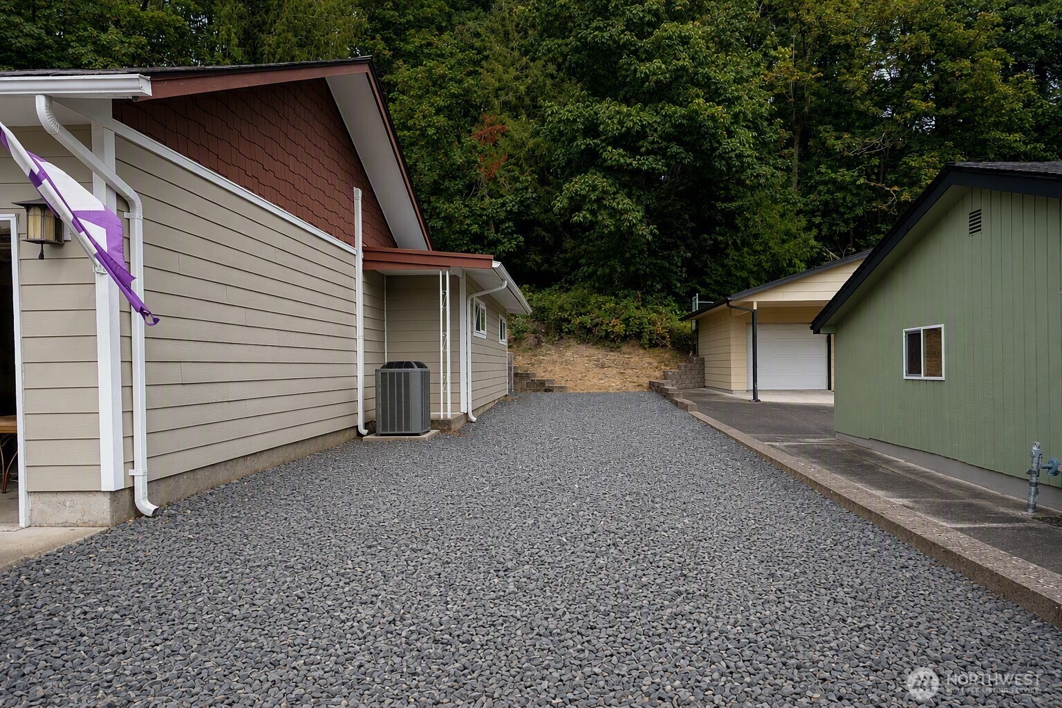 2302 Cedar Place Property Photo 34